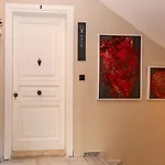 Bguest Pera Suites